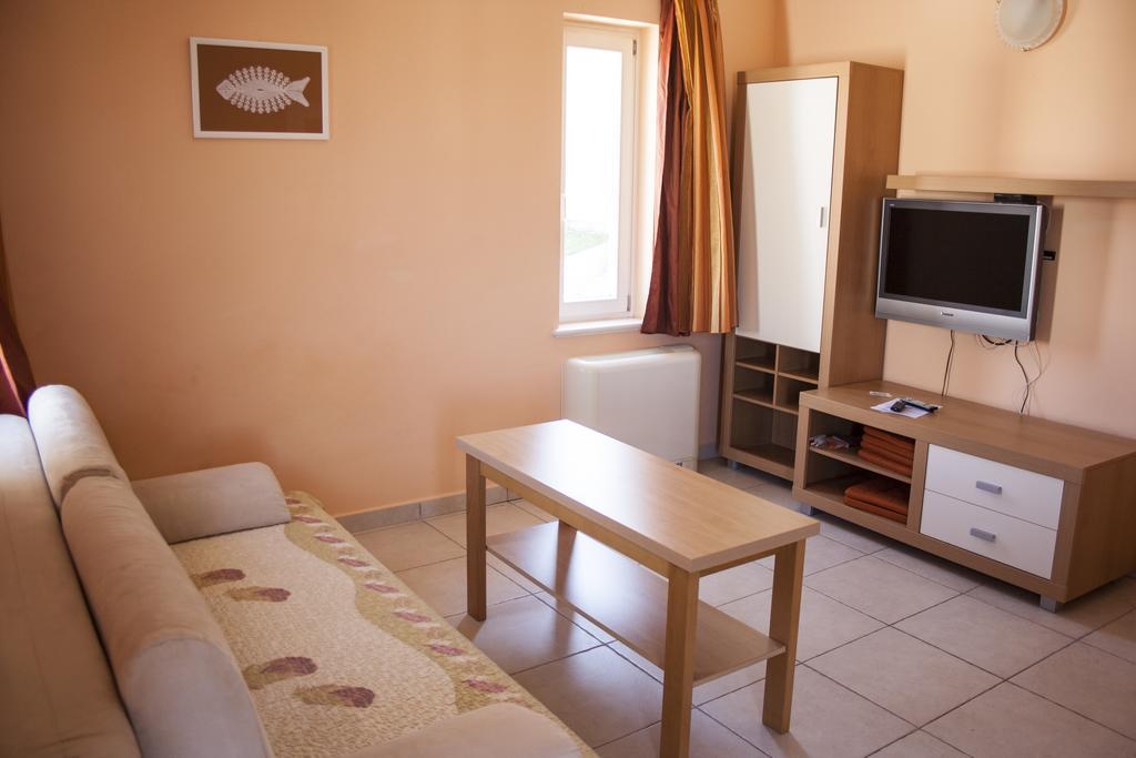 Apartments Mirage Novalja Εξωτερικό φωτογραφία